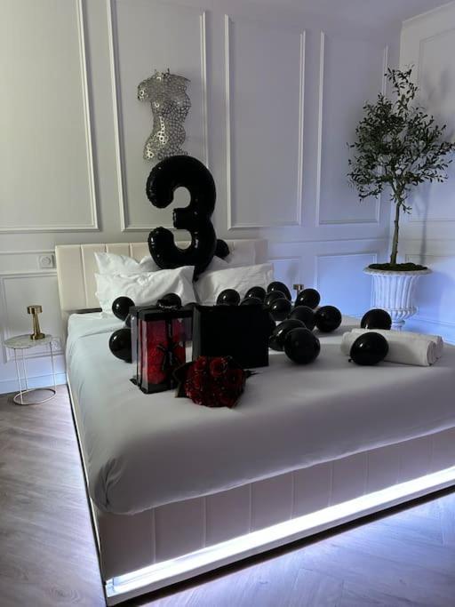 Les Chambres D Excellence Spa Sete Luaran gambar