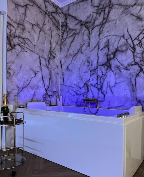 Les Chambres D Excellence Spa Sete Luaran gambar